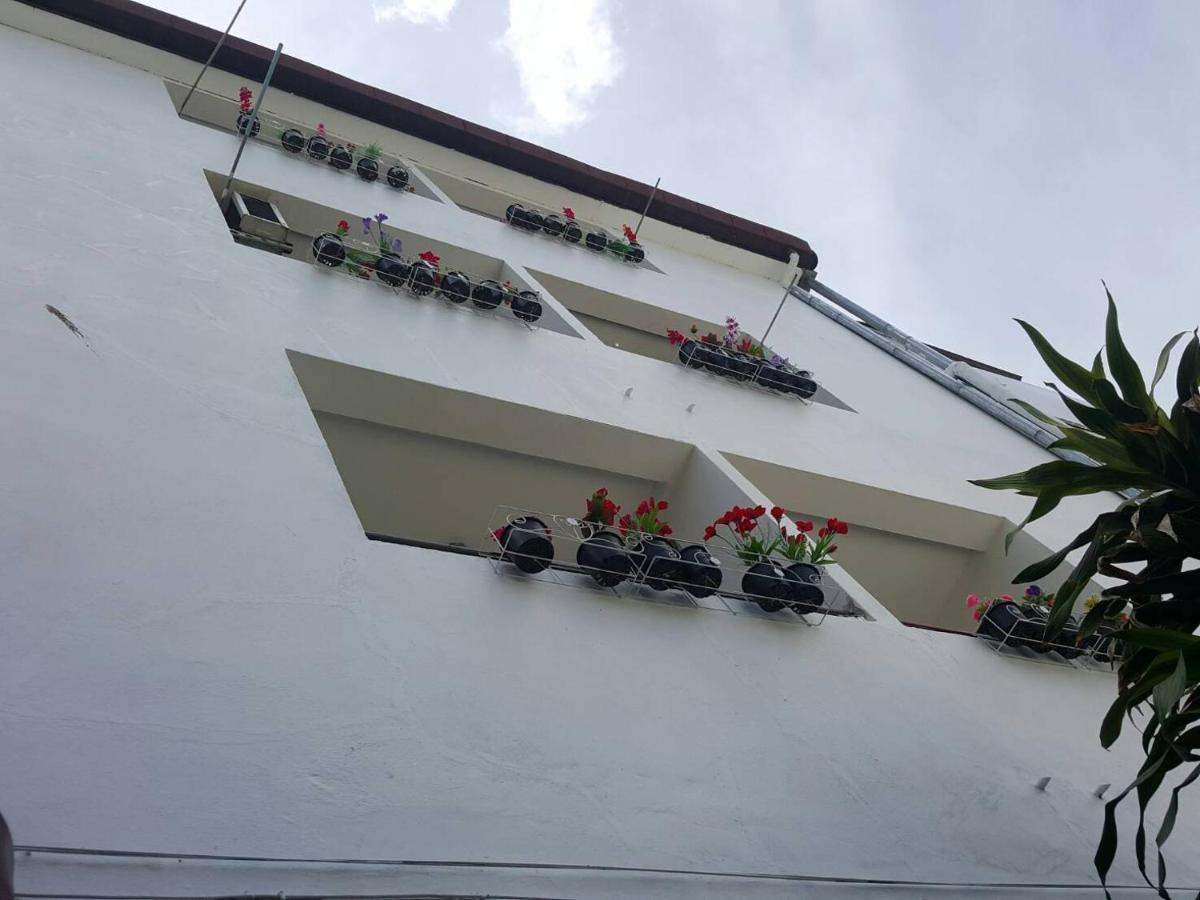 V.I.P. House Otel Chiang Mai Dış mekan fotoğraf