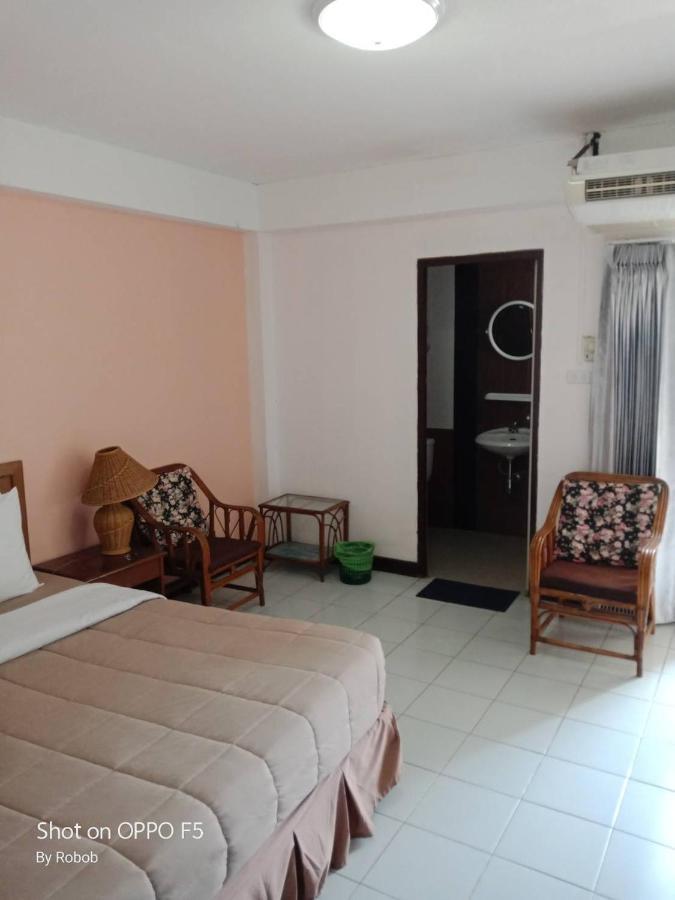 V.I.P. House Otel Chiang Mai Dış mekan fotoğraf